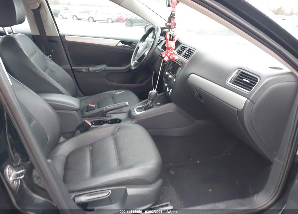 2012 VOLKSWAGEN JETTA 2.5L SEL VIN: 3VWLX7AJ5CM415550