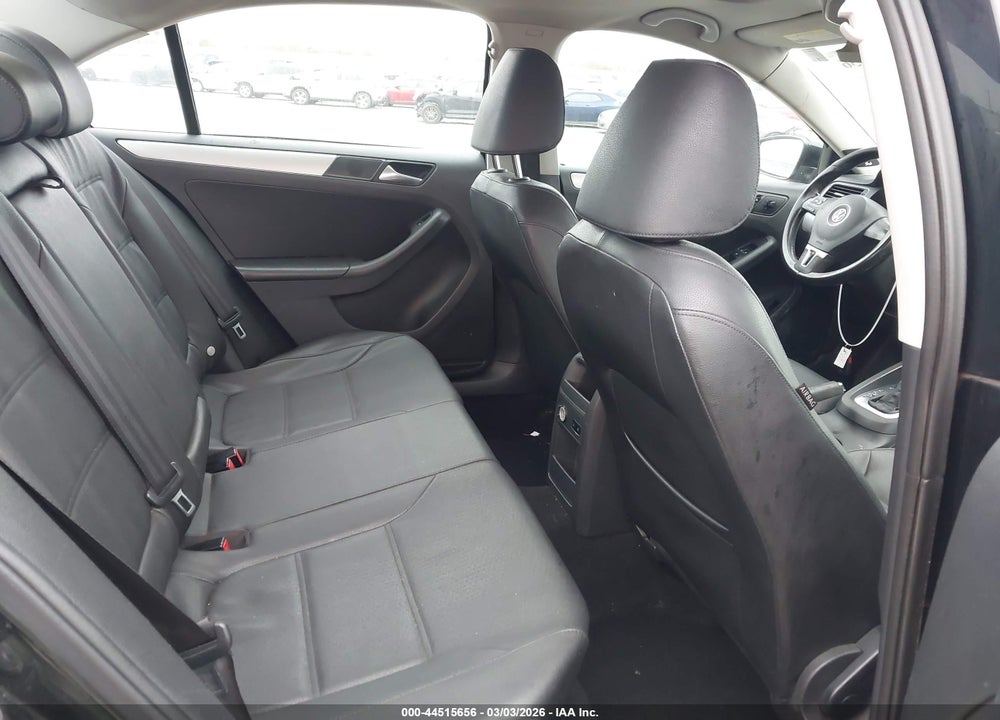 2012 VOLKSWAGEN JETTA 2.5L SEL VIN: 3VWLX7AJ5CM415550