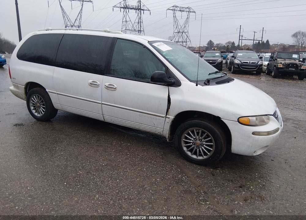 2000 CHRYSLER TOWN & COUNTRY LIMITED VIN: 1C4GP64L3YB587005