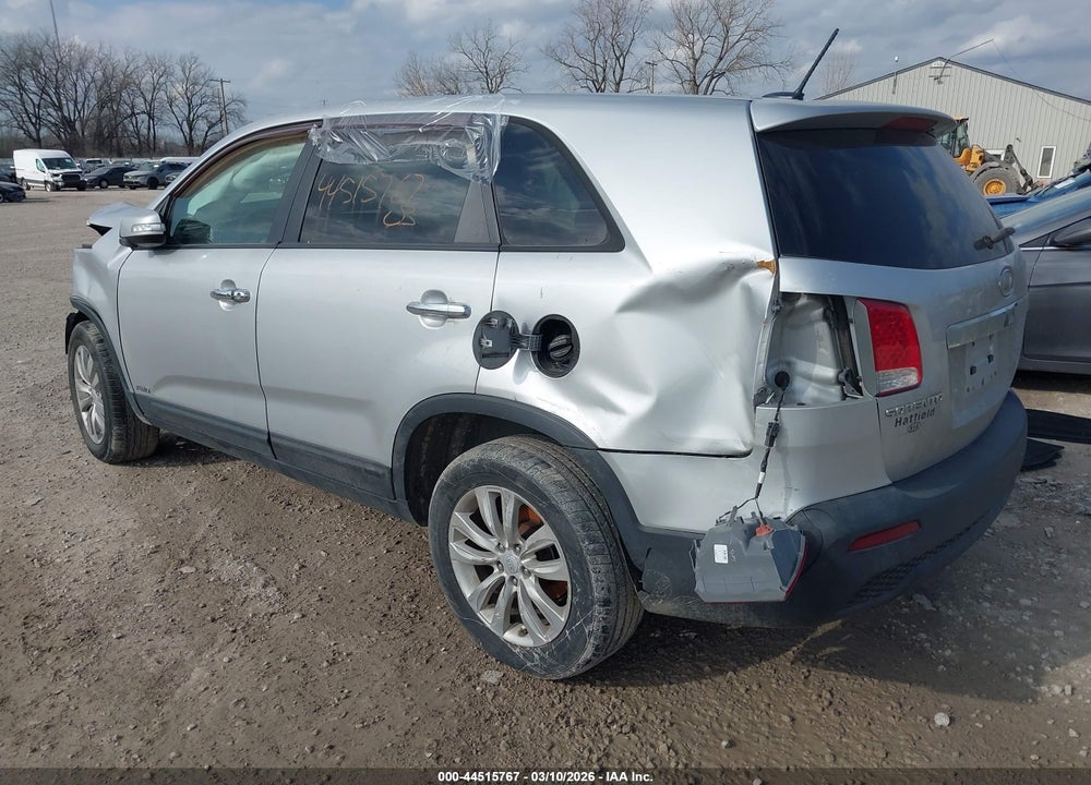 2011 KIA SORENTO EX V6 VIN: 5XYKUDA2XBG006874
