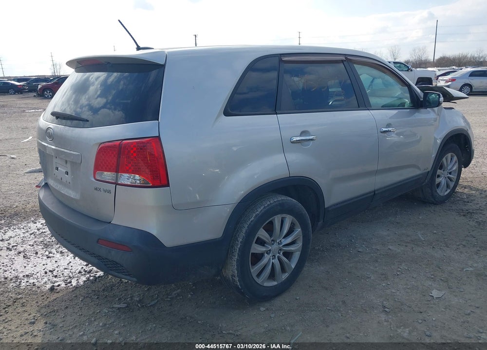 2011 KIA SORENTO EX V6 VIN: 5XYKUDA2XBG006874