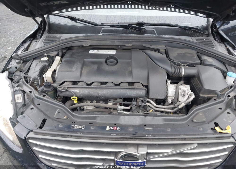 2016 VOLVO XC60 T6 VIN: YV4902RK8G2779389