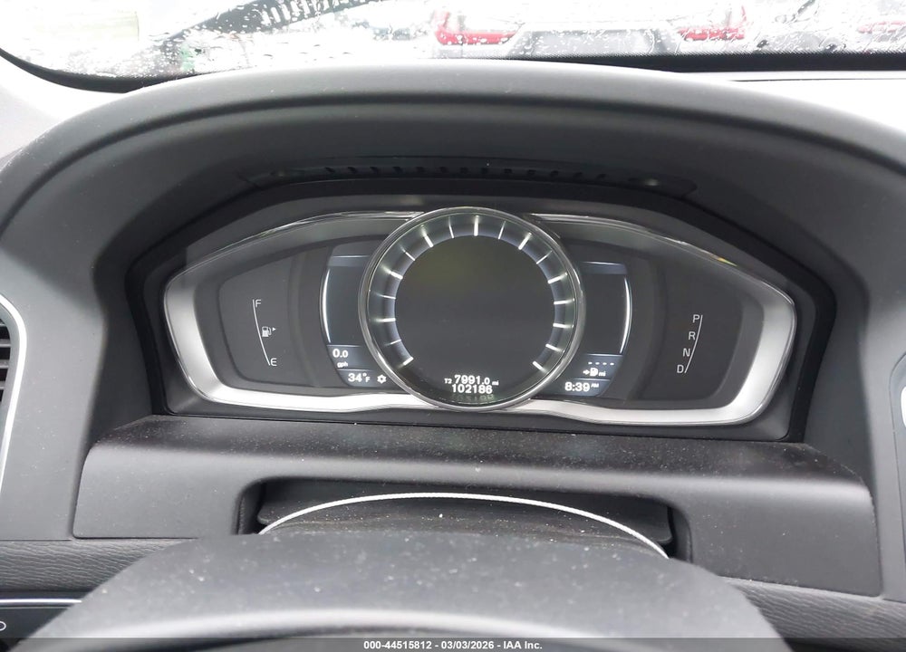 2016 VOLVO XC60 T6 VIN: YV4902RK8G2779389
