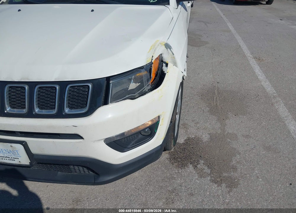 2018 JEEP COMPASS LATITUDE FWD VIN: 3C4NJCBB1JT374625