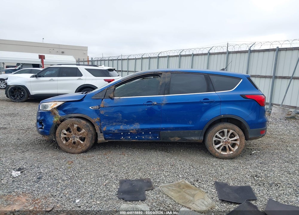 2019 FORD ESCAPE SE VIN: 1FMCU0GD5KUA29530