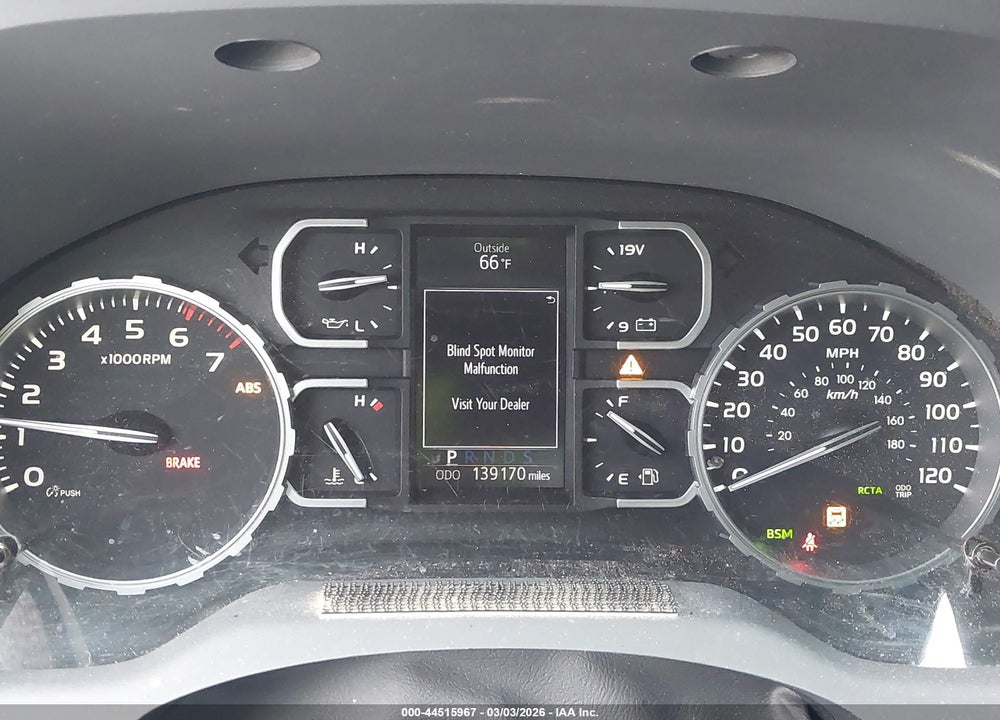 2018 TOYOTA TUNDRA PLATINUM 5.7L V8 VIN: 5TFAW5F15JX775600