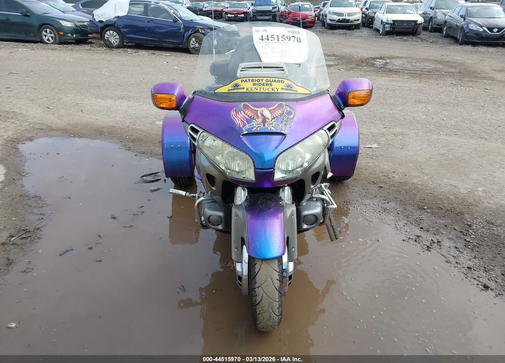 2002 HONDA GL1800 VIN: 1HFSC47082A106132