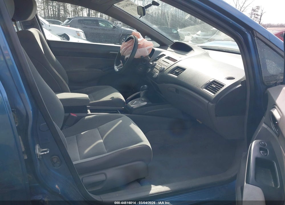 2009 HONDA CIVIC LX VIN: 1HGFA16519L028130