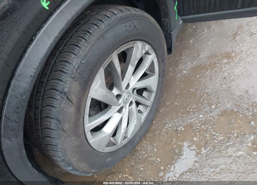 2015 NISSAN ROGUE SL VIN: 5N1AT2MV3FC924920