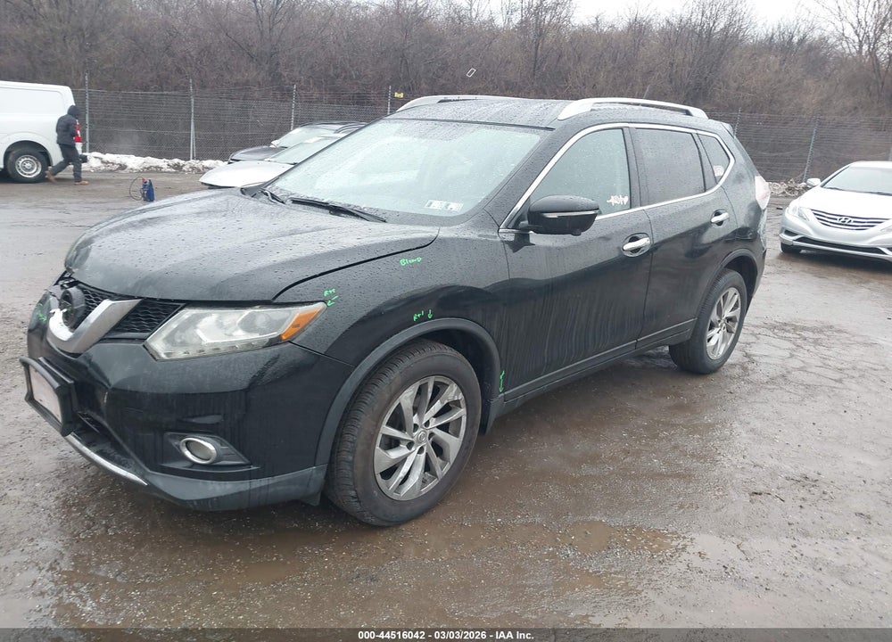 2015 NISSAN ROGUE SL VIN: 5N1AT2MV3FC924920
