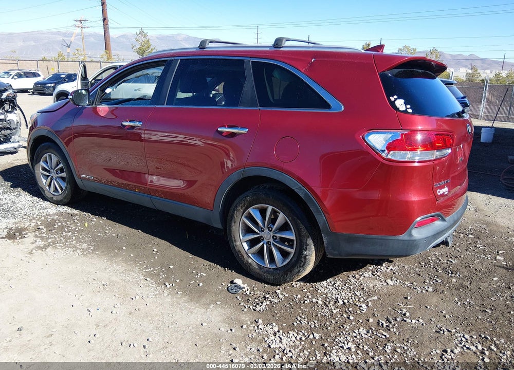 2017 KIA SORENTO 3.3L LX VIN: 5XYPGDA5XHG284934