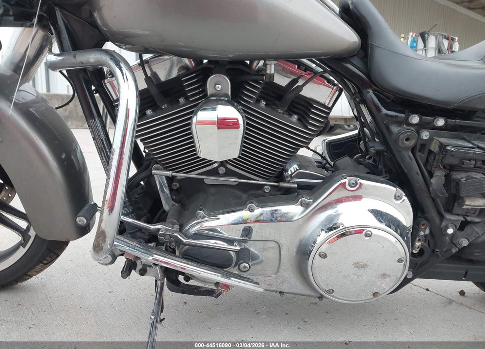 2015 HARLEY-DAVIDSON FLHXS STREET GLIDE SPECIAL VIN: 1HD1KRM13FB660972
