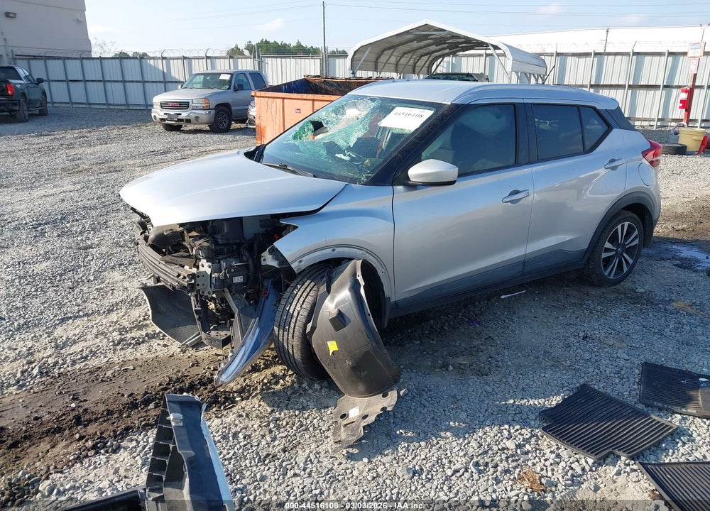 2018 NISSAN KICKS SV VIN: 3N1CP5CU8JL541843