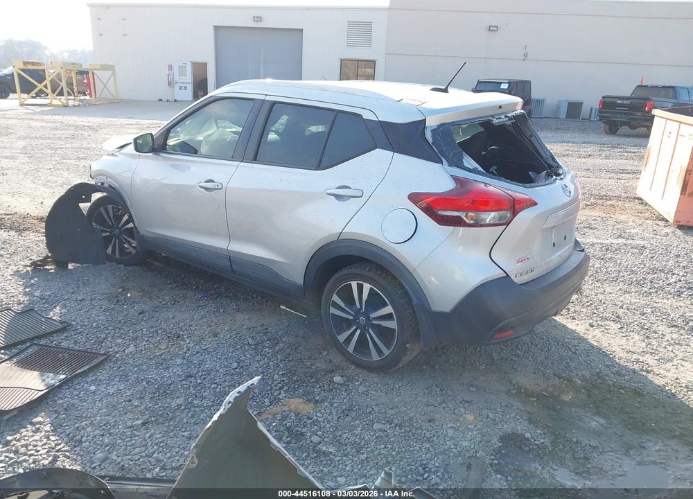 2018 NISSAN KICKS SV VIN: 3N1CP5CU8JL541843