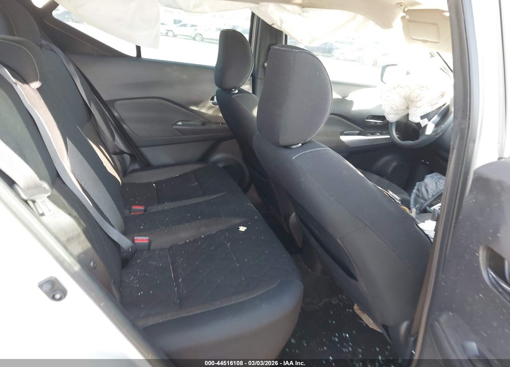 2018 NISSAN KICKS SV VIN: 3N1CP5CU8JL541843