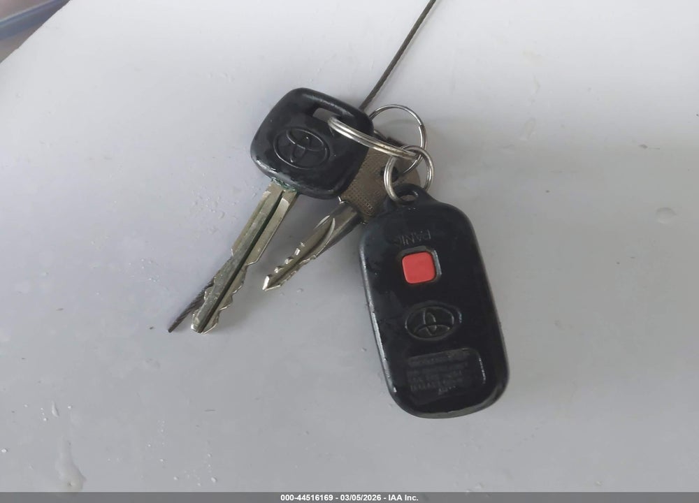 2003 TOYOTA CAMRY LE VIN: 4T1BE32KX3U244130