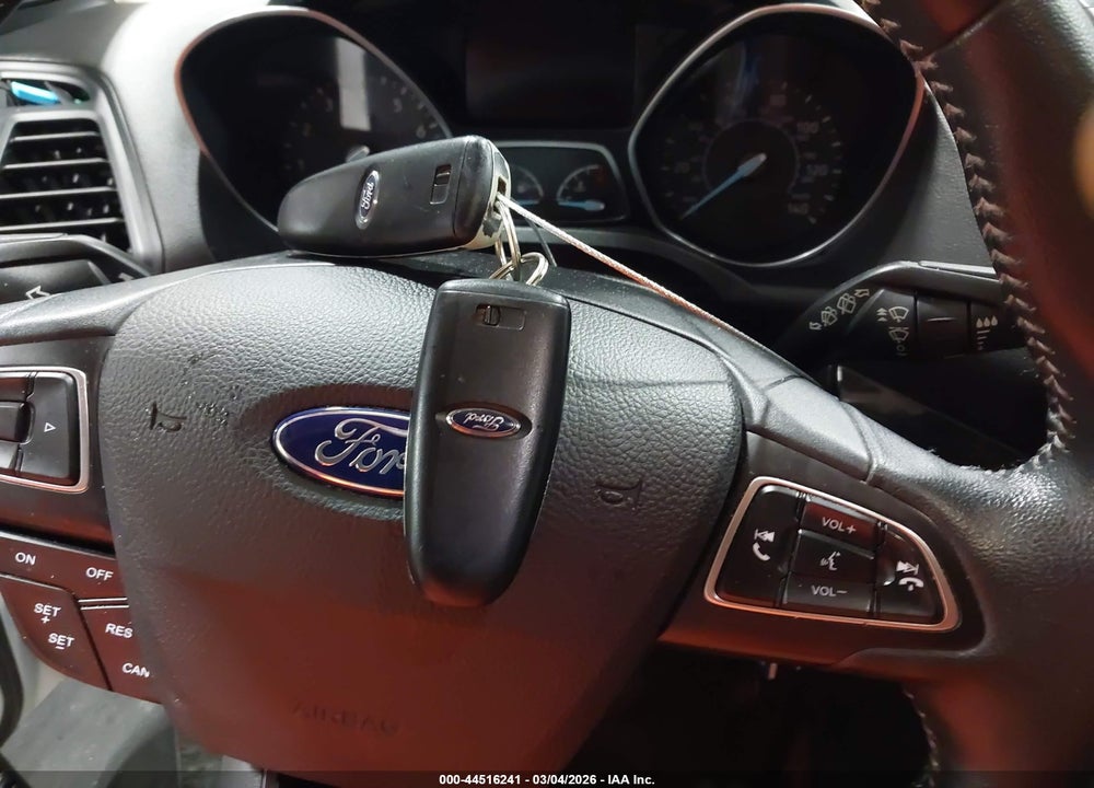 2019 FORD ESCAPE SE VIN: 1FMCU9GD7KUB06645