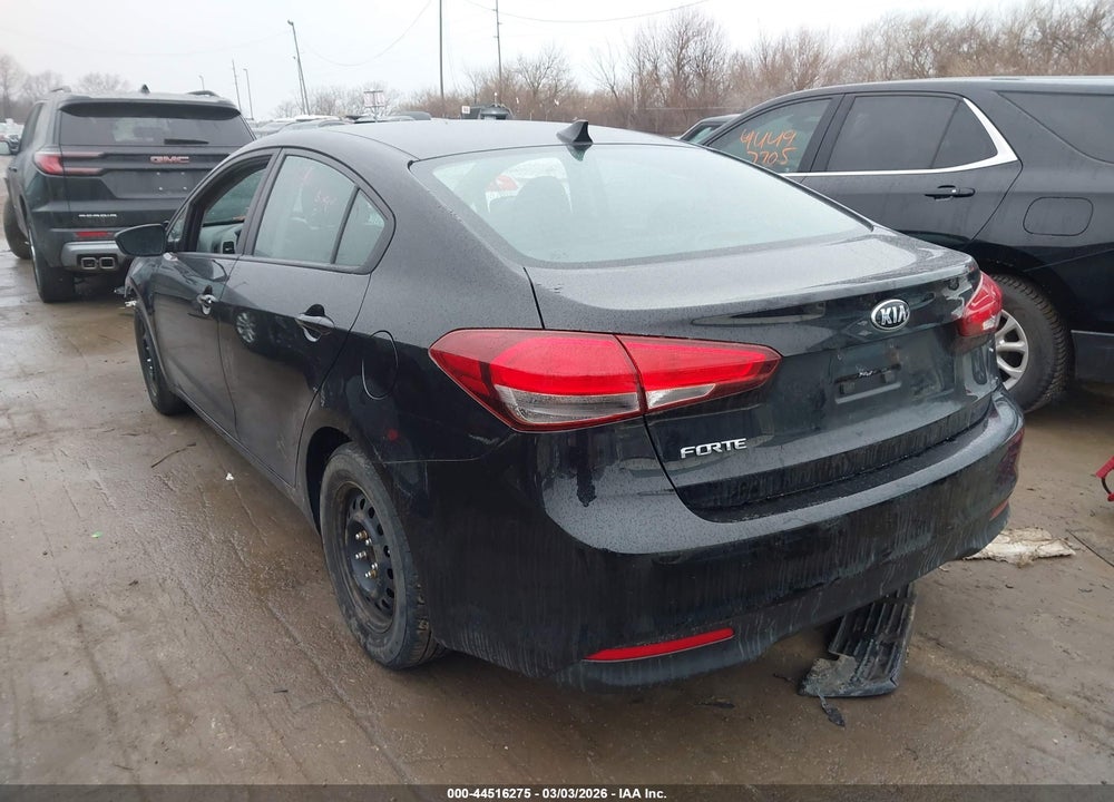 2018 KIA FORTE LX VIN: 3KPFK4A75JE238958