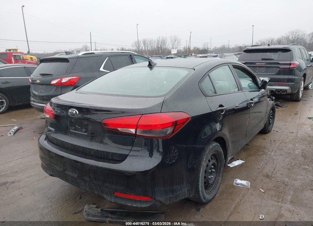 2018 KIA FORTE LX VIN: 3KPFK4A75JE238958