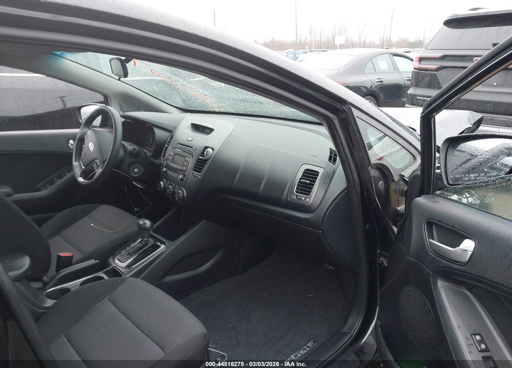 2018 KIA FORTE LX VIN: 3KPFK4A75JE238958