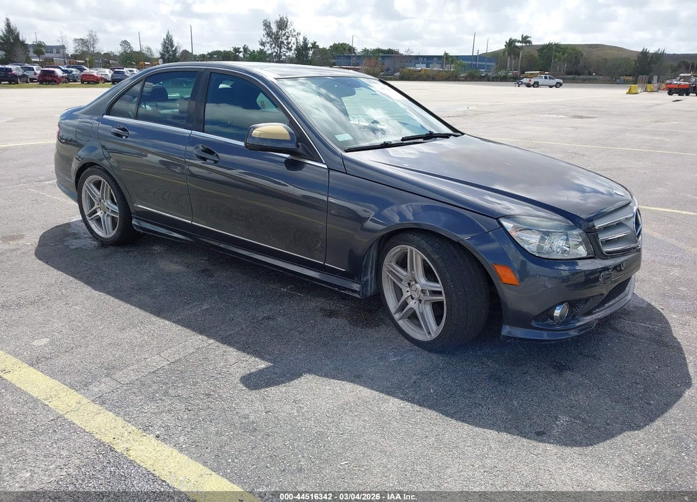 2009 MERCEDES-BENZ C 300 LUXURY/SPORT VIN: WDDGF54XX9R051957