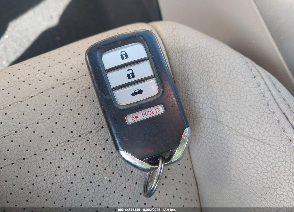 2013 HONDA ACCORD EX-L V-6 VIN: 1HGCR3F88DA043875