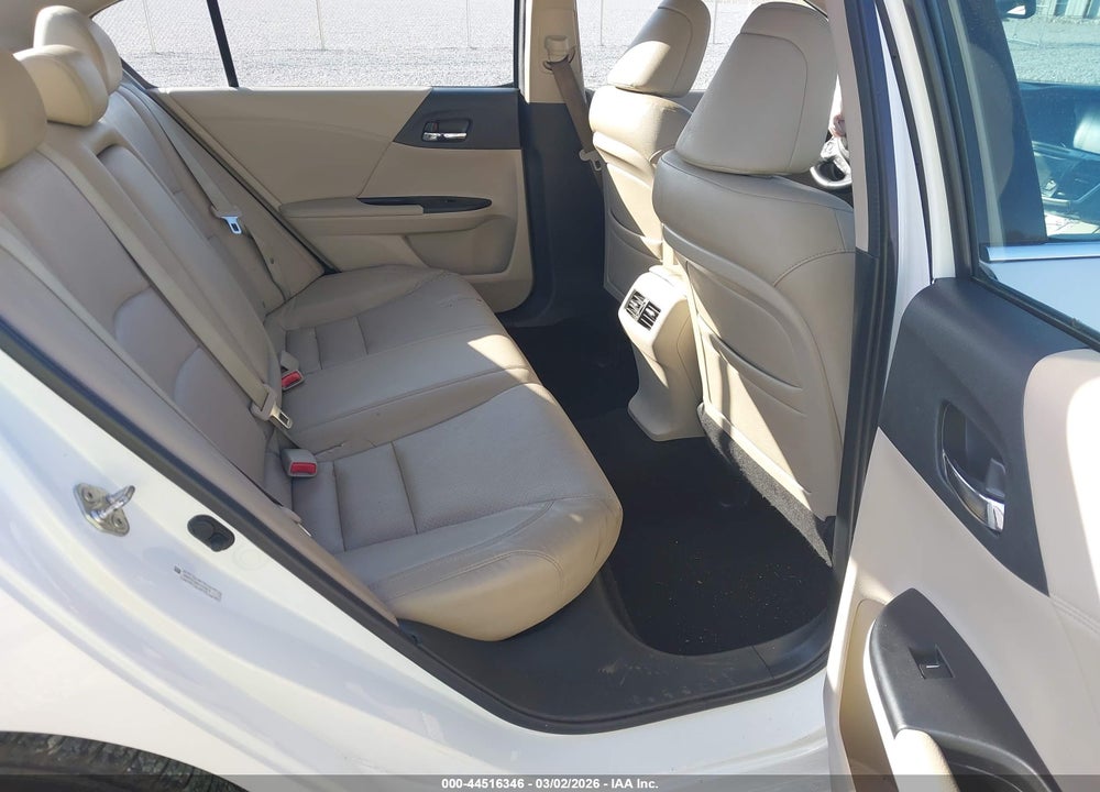 2013 HONDA ACCORD EX-L V-6 VIN: 1HGCR3F88DA043875