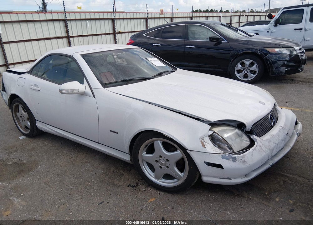2001 MERCEDES-BENZ SLK 230 KOMPRESSOR VIN: WDBKK49F21F176904