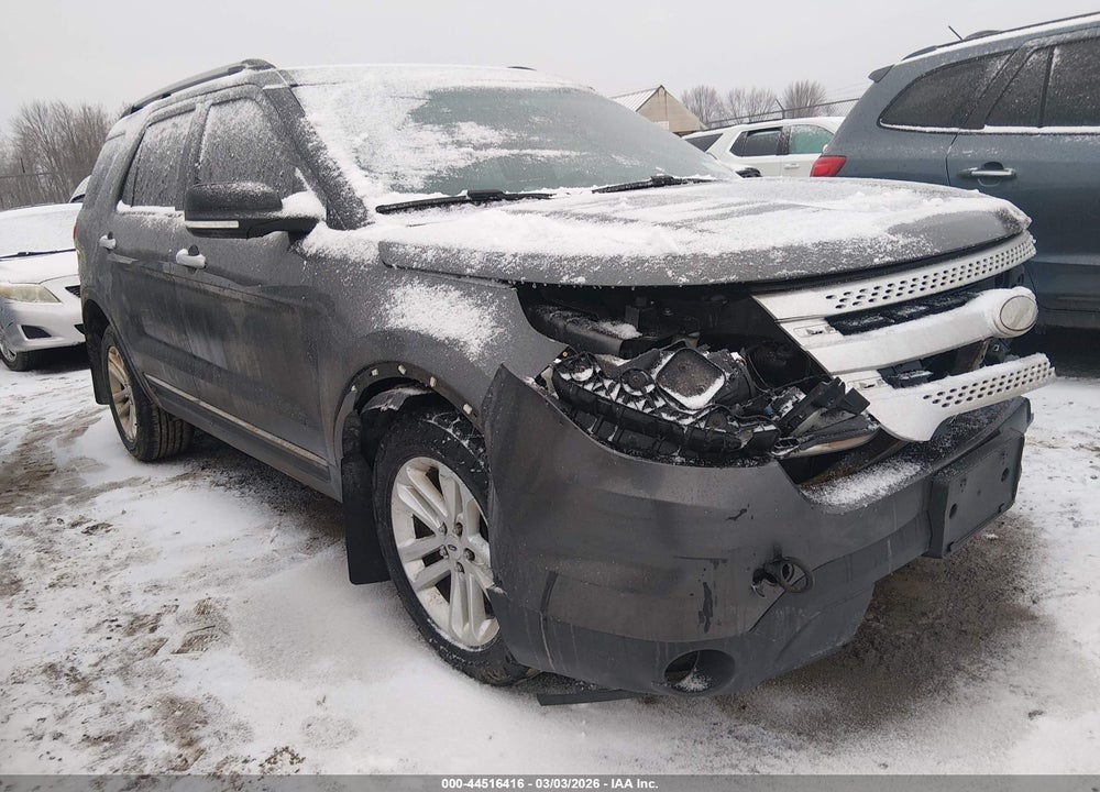 2015 FORD EXPLORER XLT VIN: 1FM5K8D81FGC44105