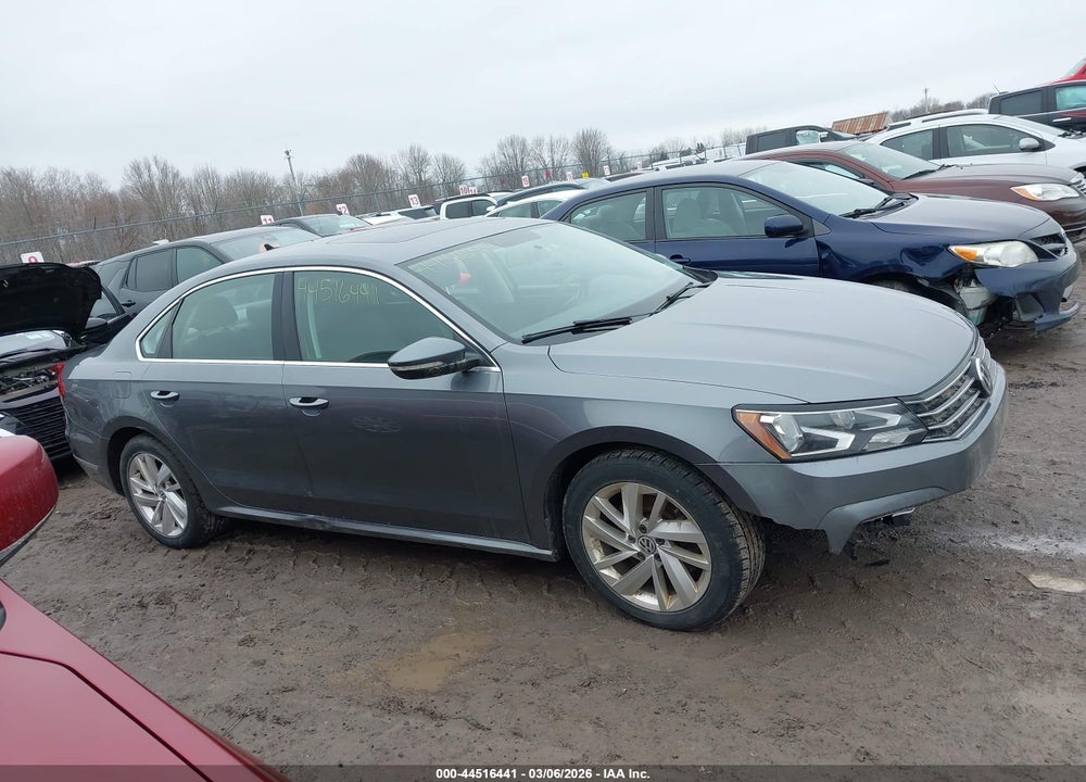 2018 VOLKSWAGEN PASSAT 2.0T SE VIN: 1VWBA7A34JC022233