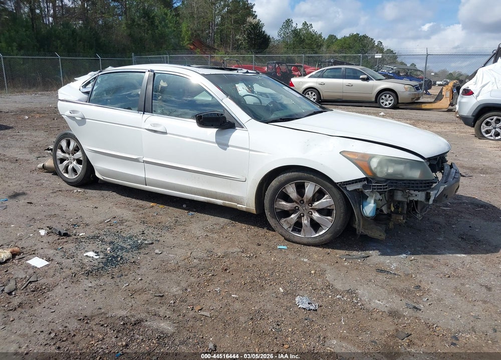 2010 HONDA ACCORD 2.4 EX-L VIN: 1HGCP2F81AA066927