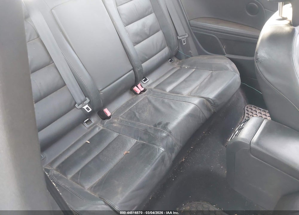 2010 VOLKSWAGEN GTI 2-DOOR VIN: WVWED7AJ2AW204372