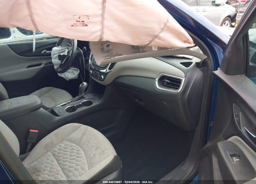 2019 CHEVROLET EQUINOX LT VIN: 3GNAXKEV8KL384896