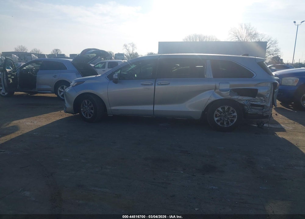 2021 TOYOTA SIENNA LE VIN: 5TDKSKFC4MS012512