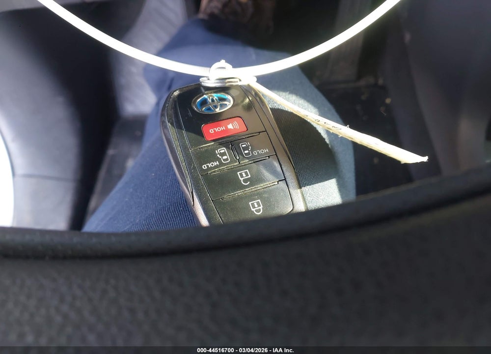 2021 TOYOTA SIENNA LE VIN: 5TDKSKFC4MS012512