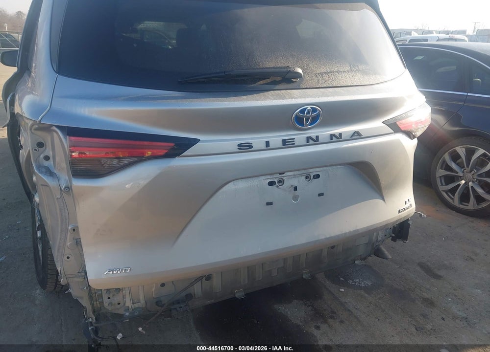 2021 TOYOTA SIENNA LE VIN: 5TDKSKFC4MS012512
