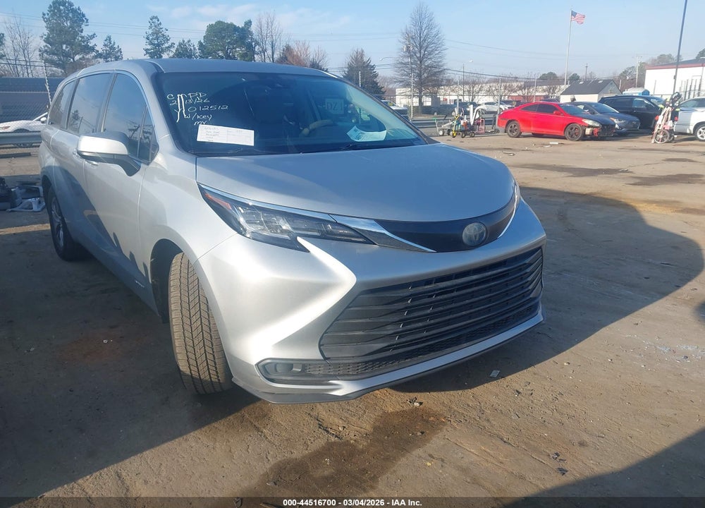 2021 TOYOTA SIENNA LE VIN: 5TDKSKFC4MS012512