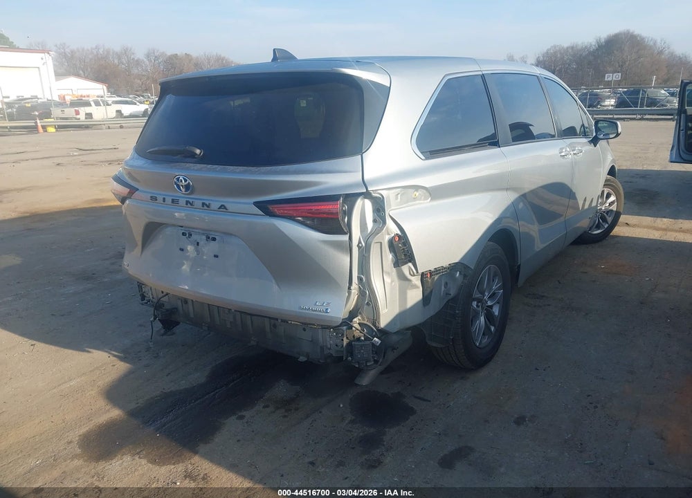 2021 TOYOTA SIENNA LE VIN: 5TDKSKFC4MS012512