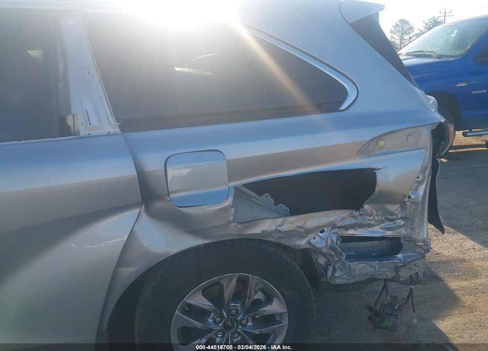 2021 TOYOTA SIENNA LE VIN: 5TDKSKFC4MS012512