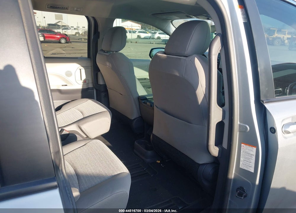 2021 TOYOTA SIENNA LE VIN: 5TDKSKFC4MS012512