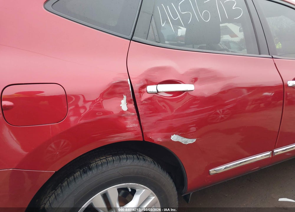 2015 NISSAN ROGUE SELE VIN: JN8AS5MV9FW765218