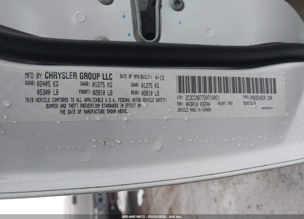 2013 CHRYSLER 300 VIN: 2C3CCABT7DH710021