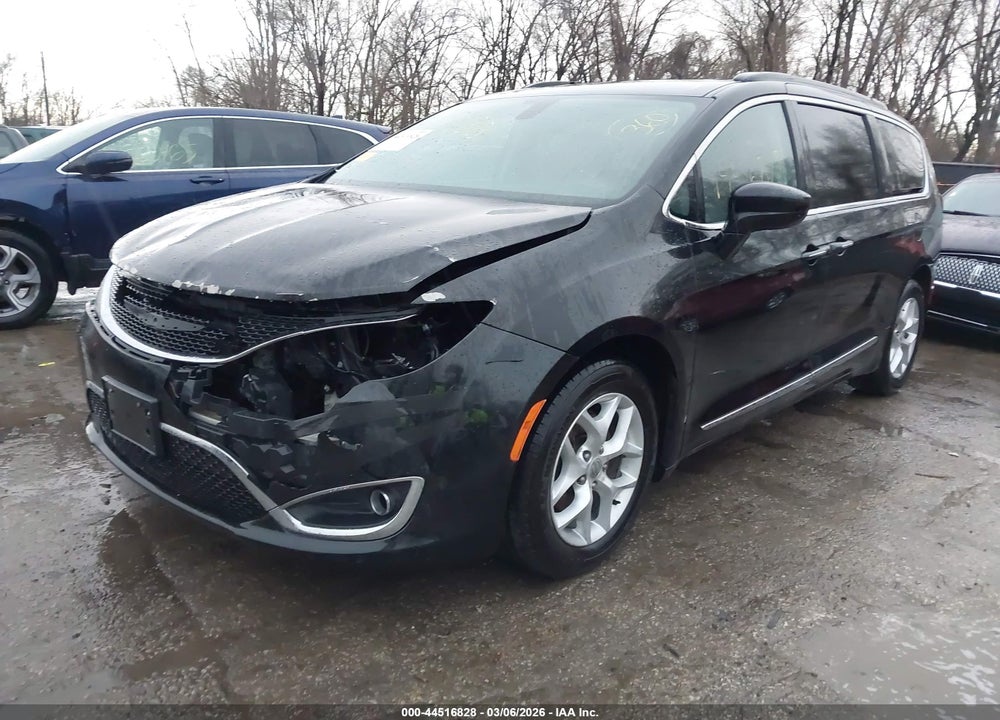 2017 CHRYSLER PACIFICA TOURING-L VIN: 2C4RC1BG5HR762658
