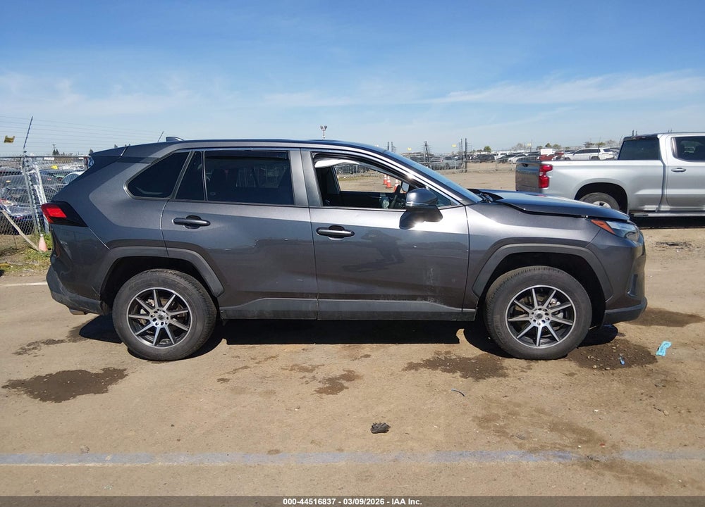 2024 TOYOTA RAV4 LE VIN: 2T3G1RFV6RC481384