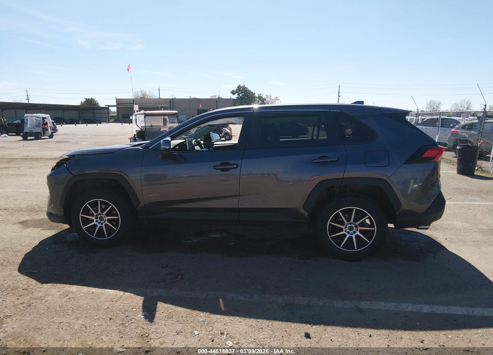 2024 TOYOTA RAV4 LE VIN: 2T3G1RFV6RC481384