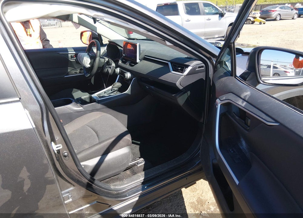 2024 TOYOTA RAV4 LE VIN: 2T3G1RFV6RC481384
