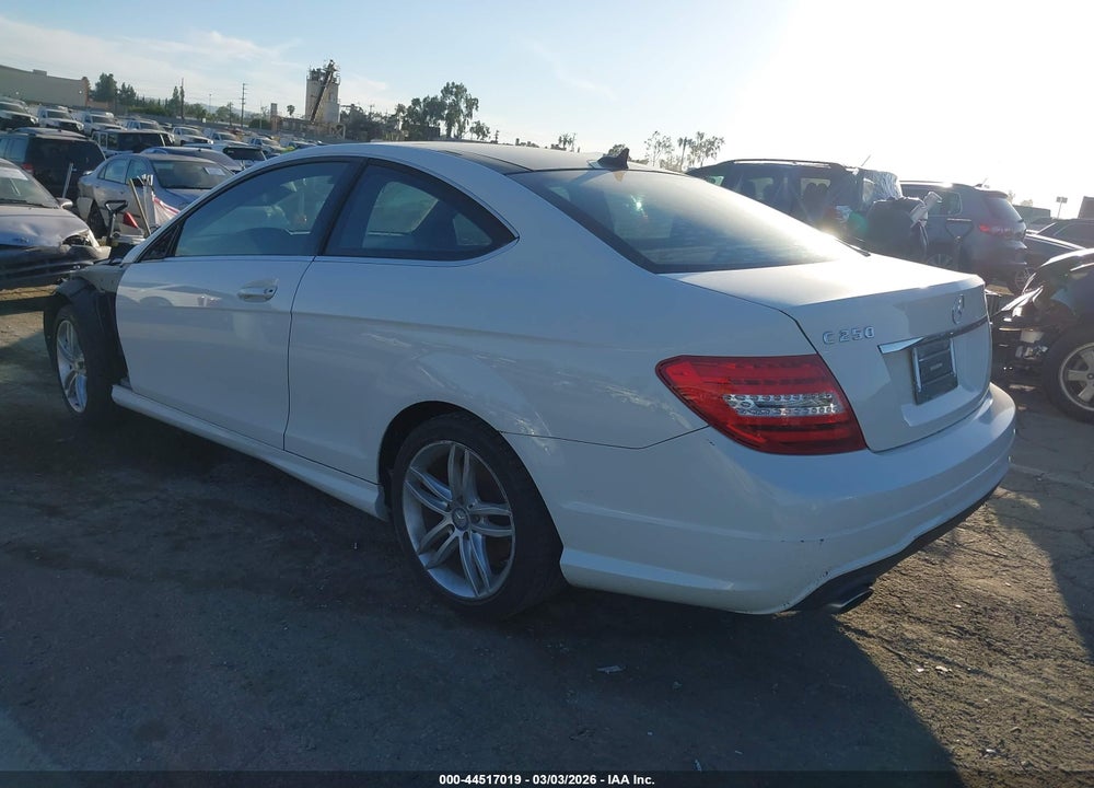2012 MERCEDES-BENZ C 250 VIN: WDDGJ4HB5CF771439