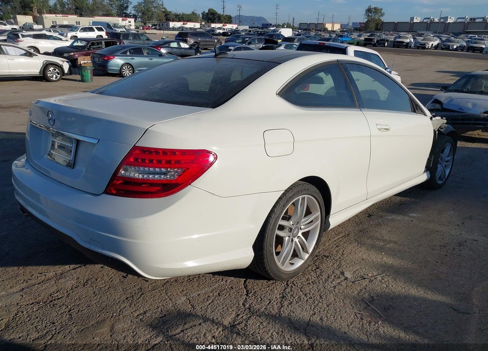 2012 MERCEDES-BENZ C 250 VIN: WDDGJ4HB5CF771439