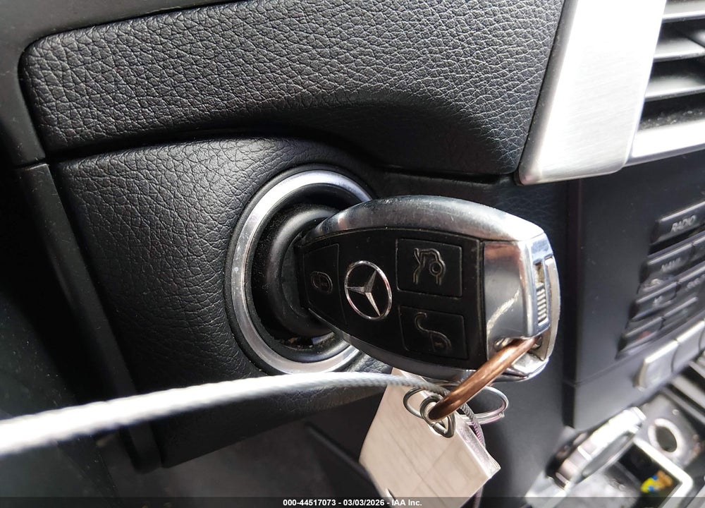2013 MERCEDES-BENZ C 250 VIN: WDDGJ4HBXDF981309