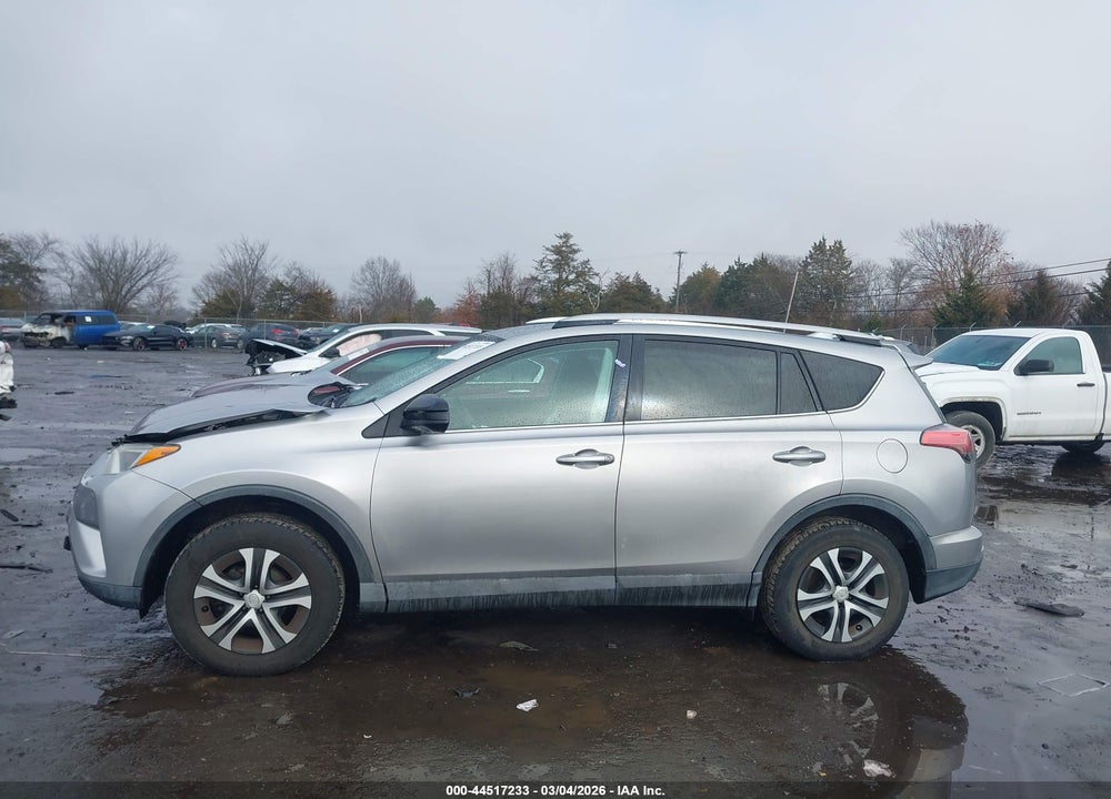 2016 TOYOTA RAV4 LE VIN: 2T3BFREV4GW472000